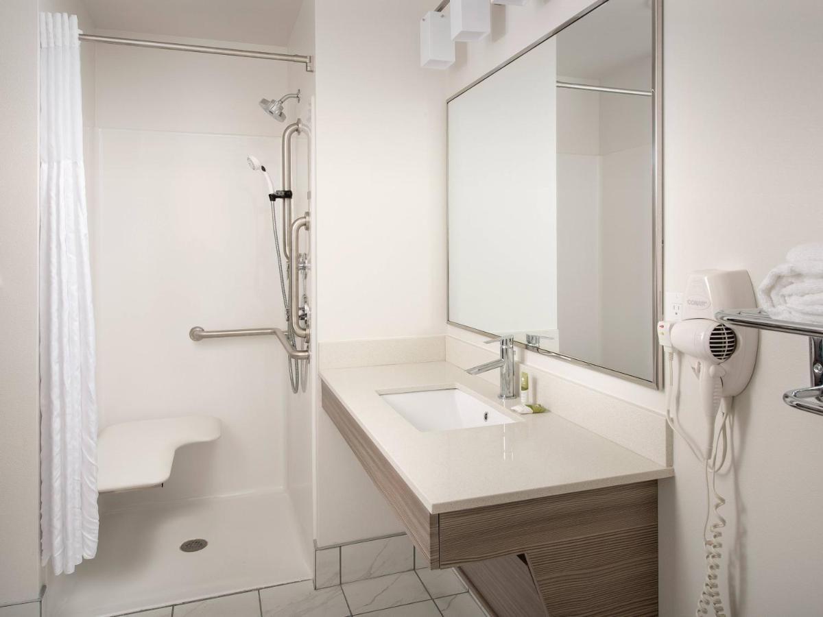 Woodspring Suites Seattle Тукуила Екстериор снимка