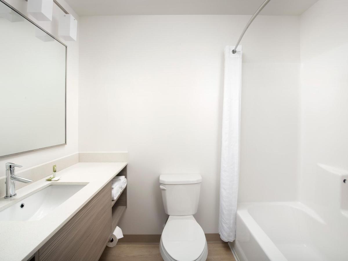 Woodspring Suites Seattle Тукуила Екстериор снимка